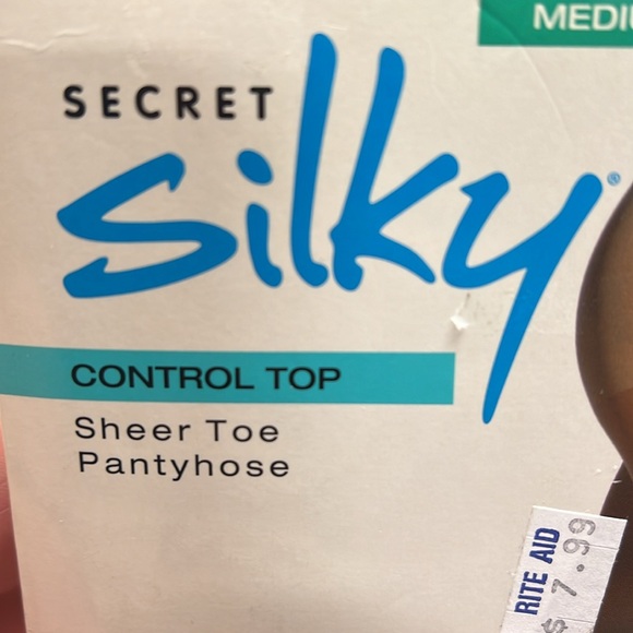 Pantyhose 6 pair controlled top bundle #23 - Picture 3 of 11